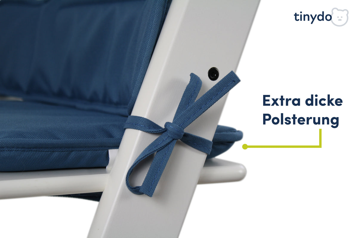 Extra dicke Polsterung des dunkelblauen Tinydo Sitzkissens passend für Stokke Tripp Trapp
